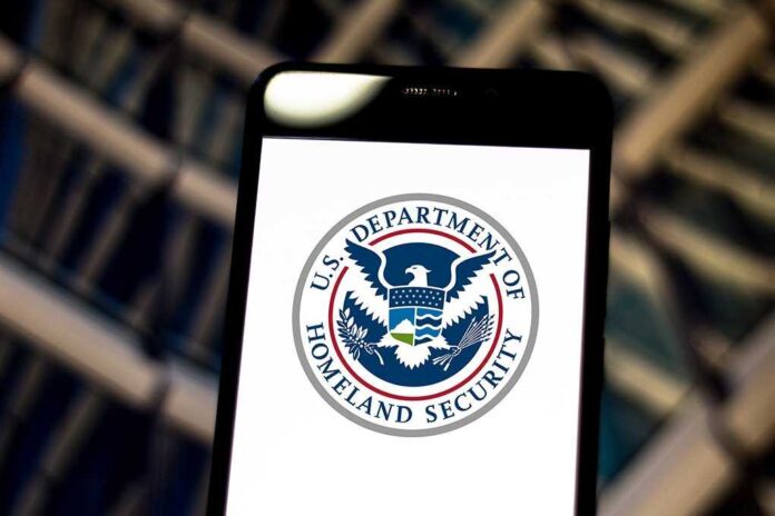 1389550511 featured image U.S. Department of Homeland Security logo on smartphone.