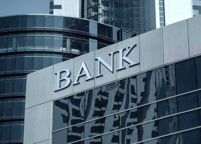 574713295 Bank building with glass facade and modern architecture.